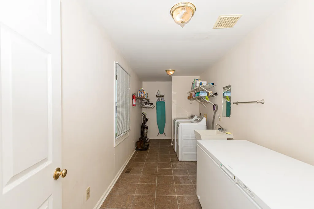 327 Collins Road Paris KY 40361