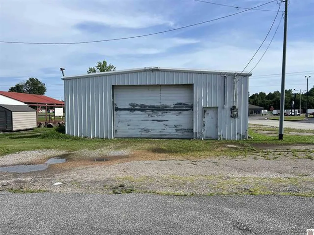 504 N Highland Drive Fulton KY 42041