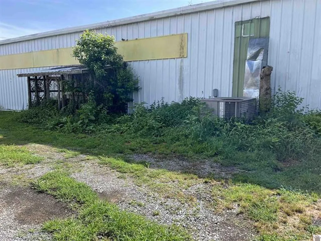 504 N Highland Drive Fulton KY 42041