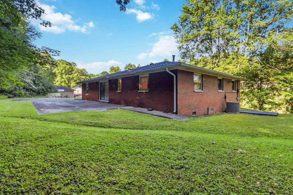 903 W 7th Street Corbin KY 40701