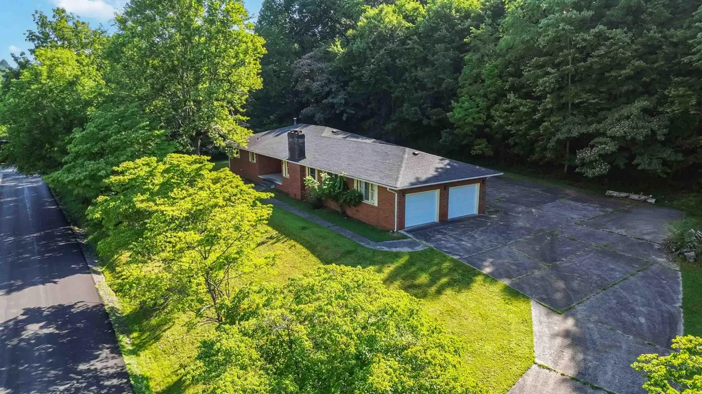 903 W 7th Street Corbin KY 40701