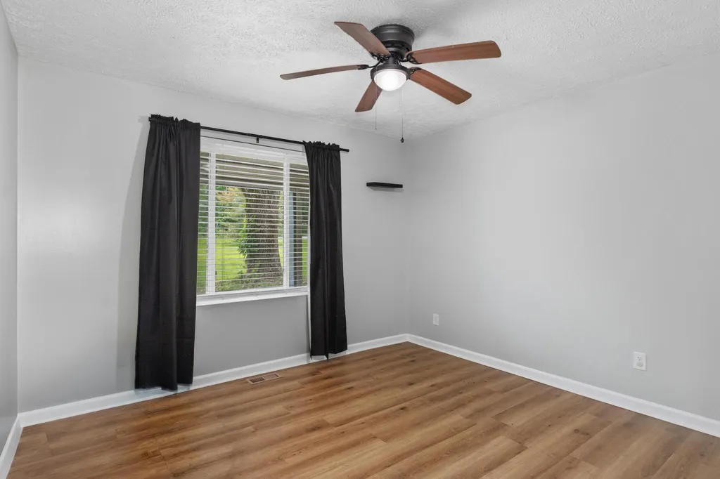 16475 Dawson Road Dawson Springs KY 42408