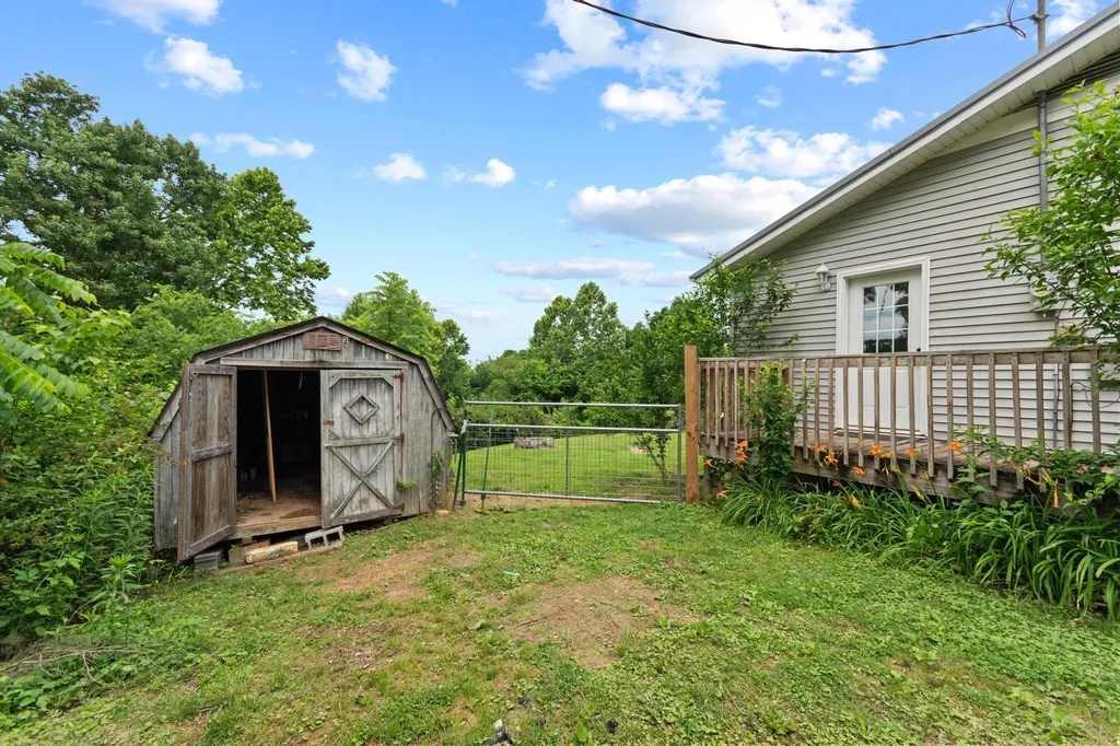 16475 Dawson Road Dawson Springs KY 42408