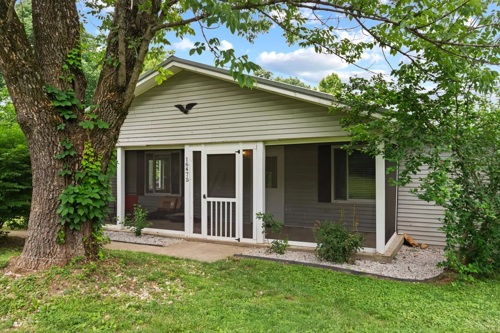 16475 Dawson Road Dawson Springs KY 42408