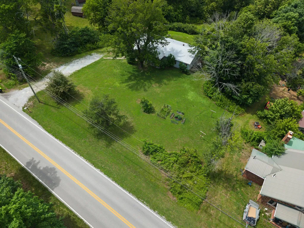 16475 Dawson Road Dawson Springs KY 42408