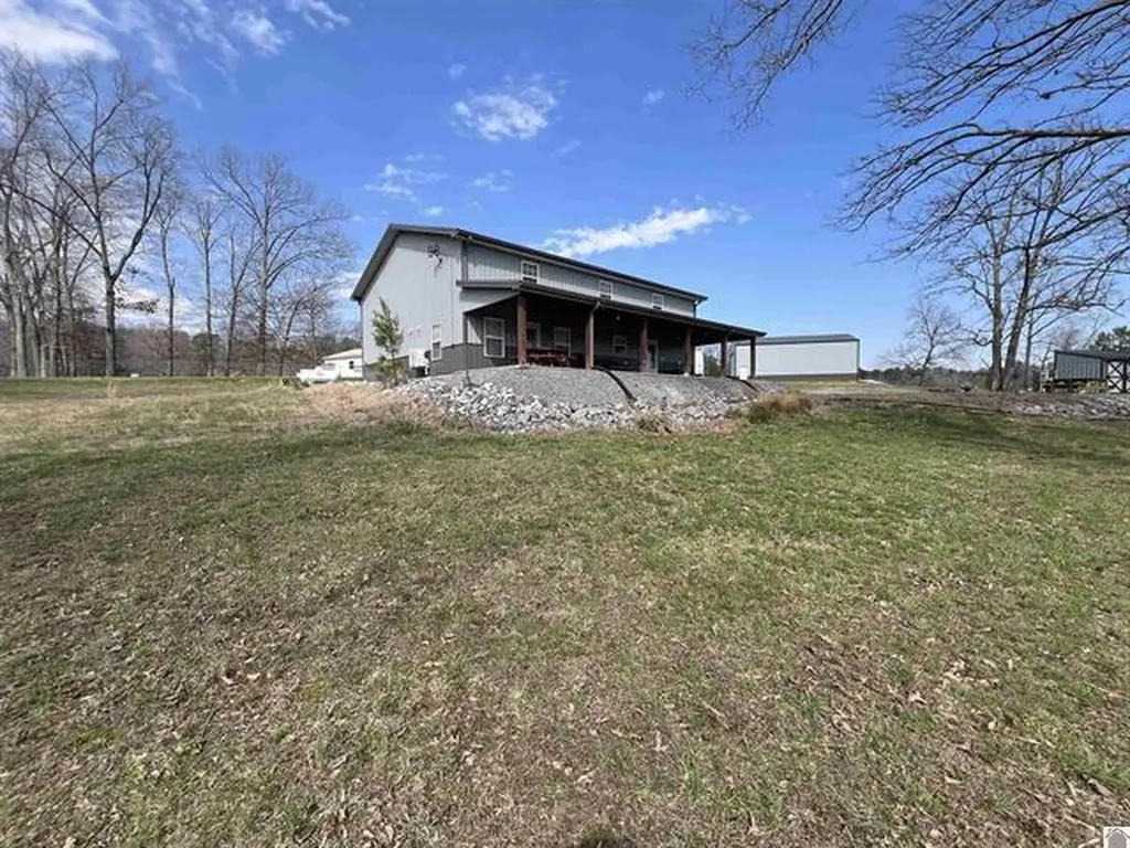 18 Goose Bay Drive Benton KY 42025
