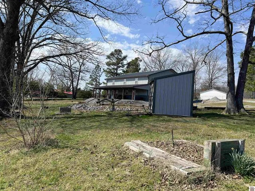 18 Goose Bay Drive Benton KY 42025