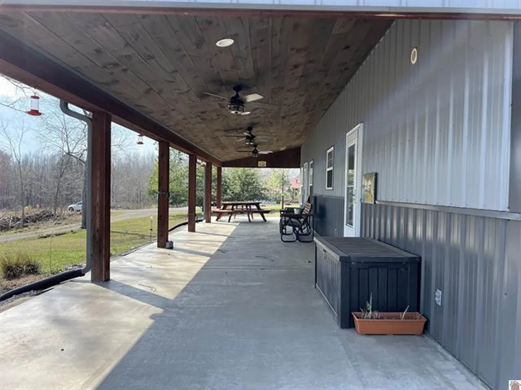 18 Goose Bay Drive Benton KY 42025