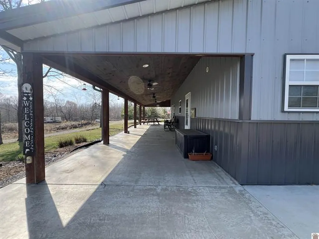 18 Goose Bay Drive Benton KY 42025