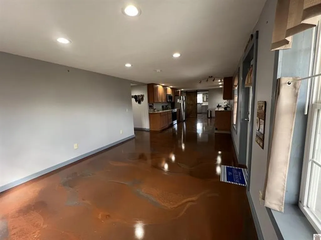 18 Goose Bay Drive Benton KY 42025
