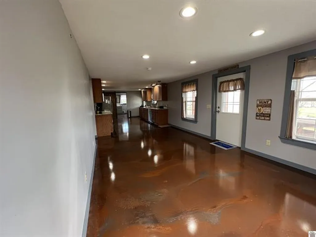 18 Goose Bay Drive Benton KY 42025