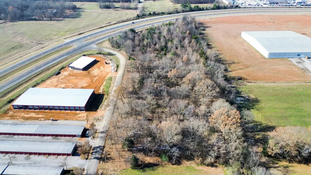 1811 U.s. 641 Benton KY 42025