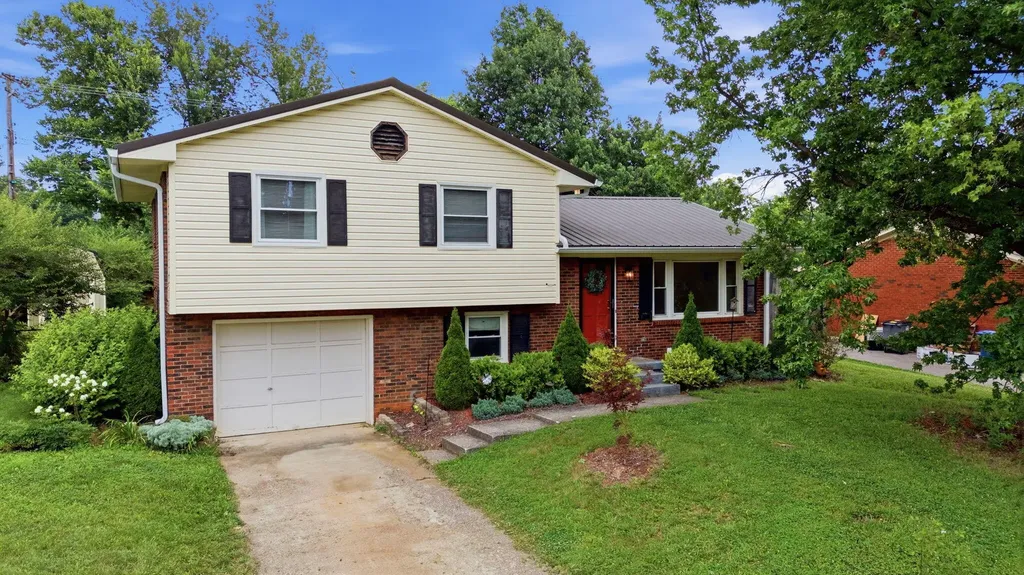 1725 Benwood Drive Lexington KY 40505