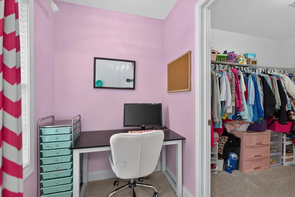 4636 Larkhill Lane Lexington KY 40509