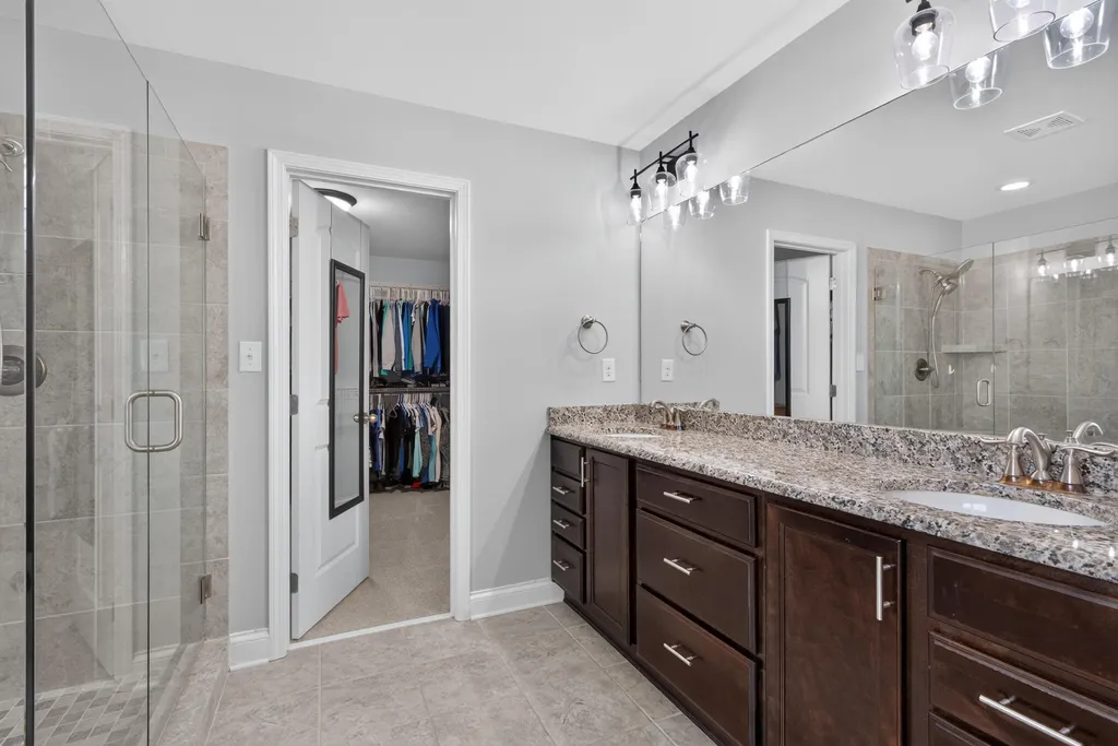 4636 Larkhill Lane Lexington KY 40509