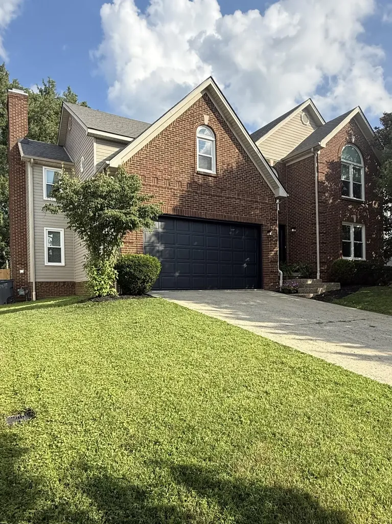 712 Maple Ridge Lane Lexington KY 40509
