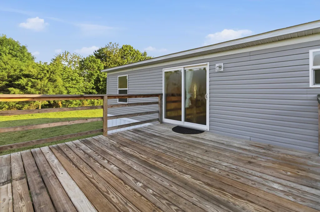 233 Louis Waddle Road Science Hill KY 42553