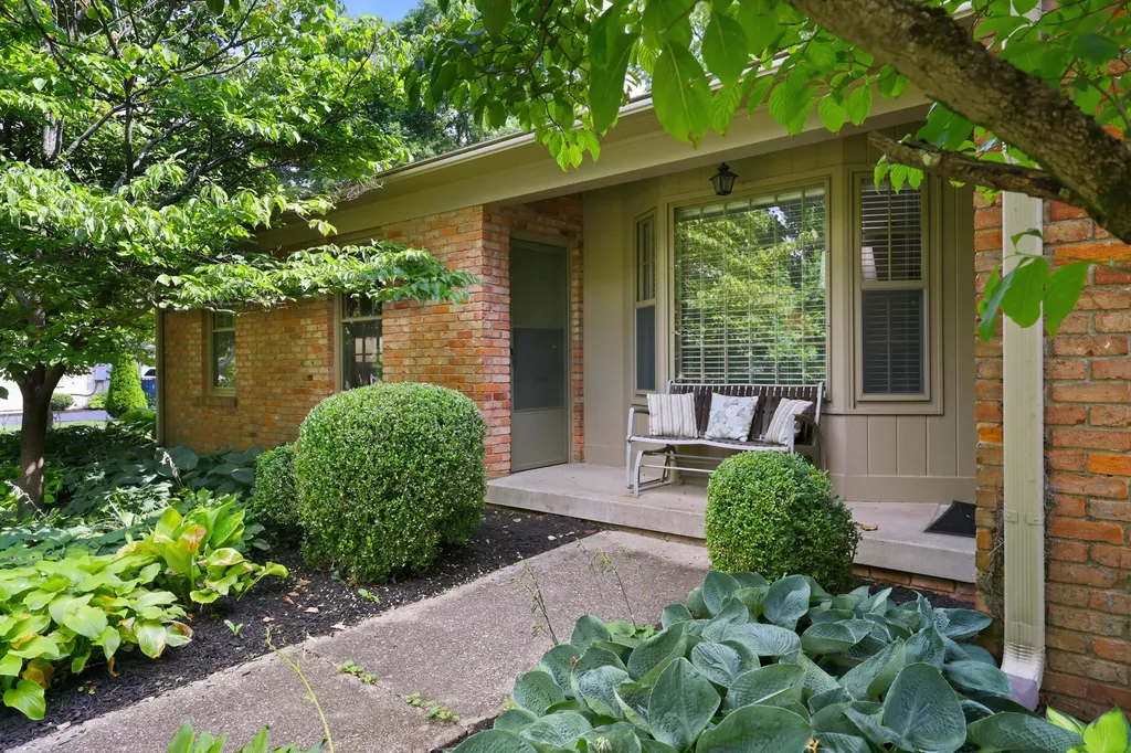821 Cahaba Road Lexington KY 40502