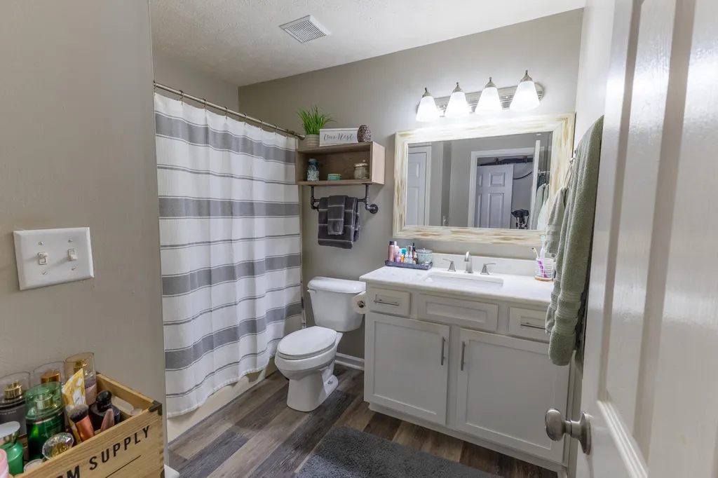 4216 Kensington Garden Court Lexington KY 40514