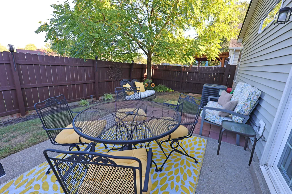 4216 Kensington Garden Court Lexington KY 40514