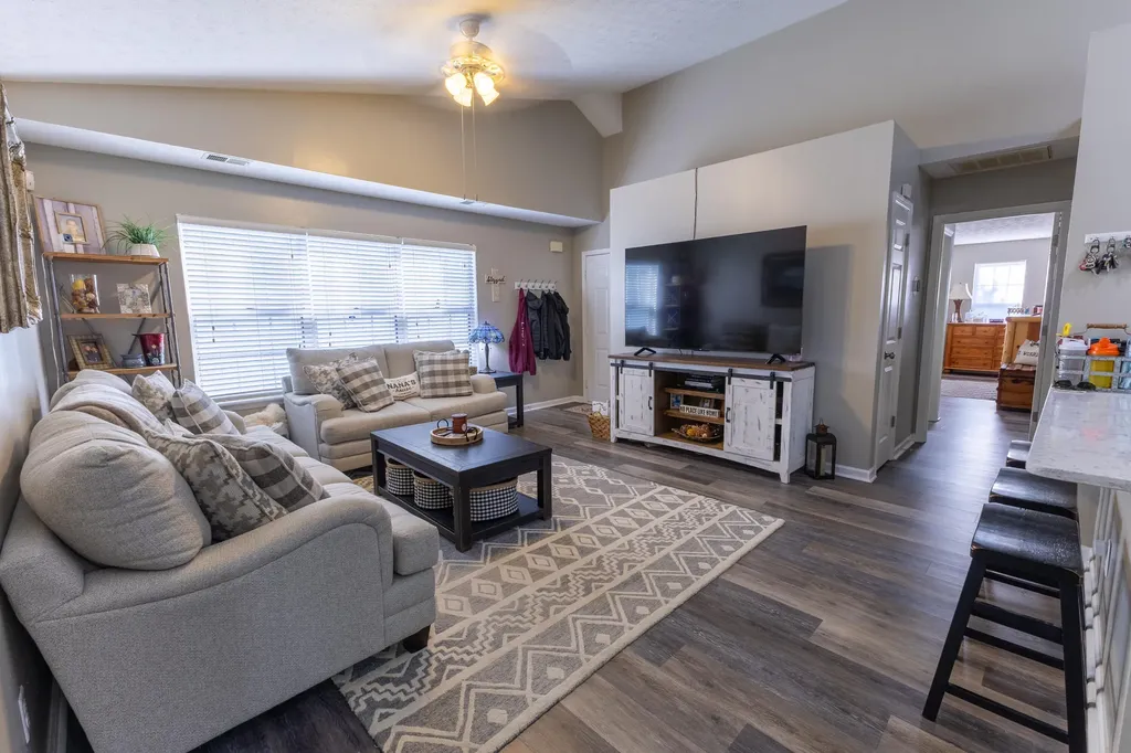 4216 Kensington Garden Court Lexington KY 40514