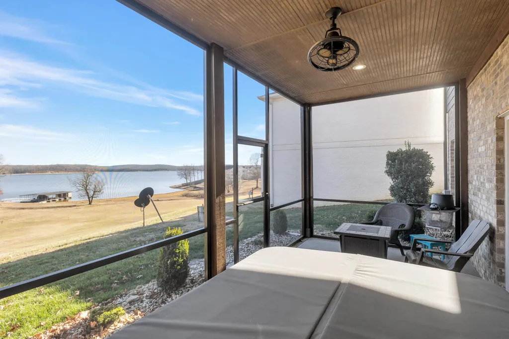 273 Moon Bay Drive Kuttawa KY 42055