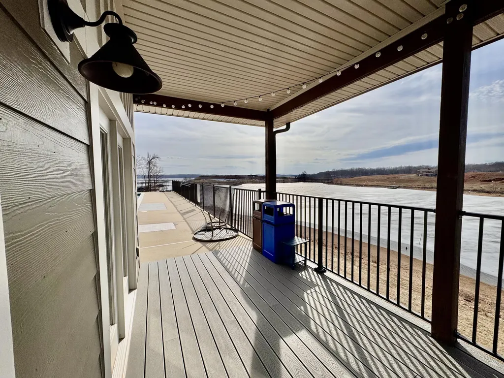273 Moon Bay Drive Kuttawa KY 42055