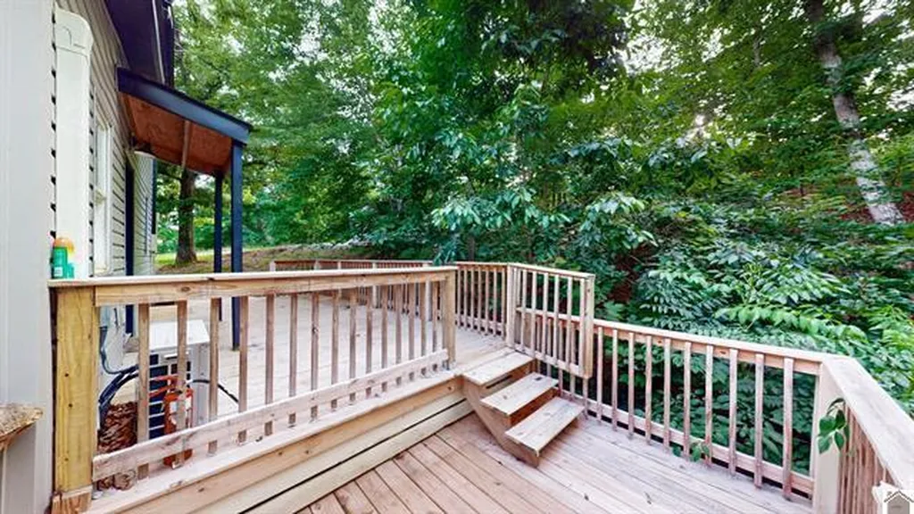 43 Barnacle Drive New Concord KY 42076
