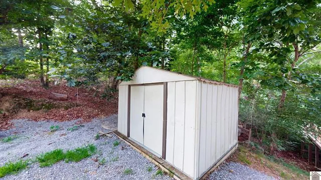 43 Barnacle Drive New Concord KY 42076
