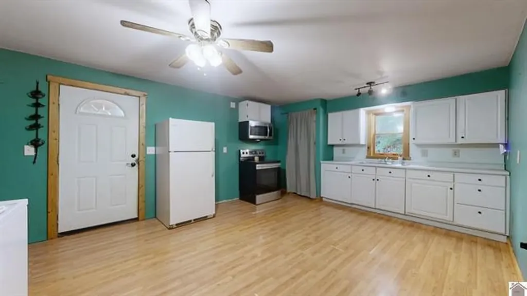 43 Barnacle Drive New Concord KY 42076