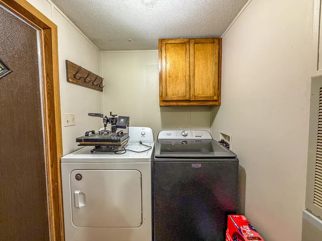 299 George Neil Hill Left Road Pineville KY 40977