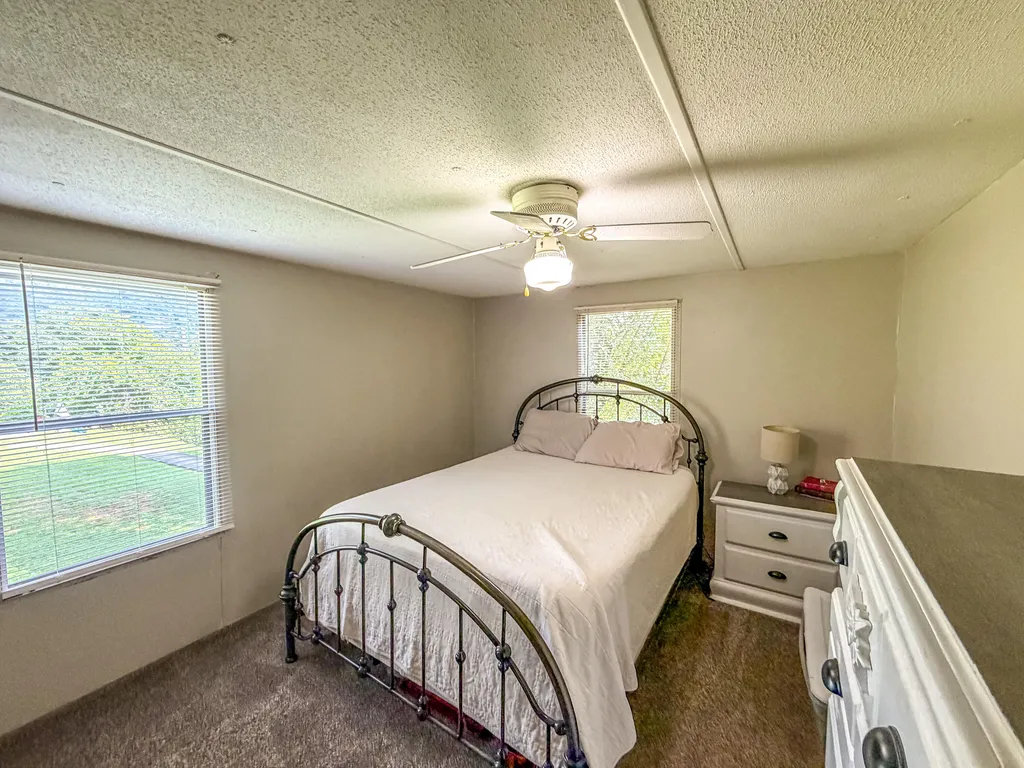 299 George Neil Hill Left Road Pineville KY 40977