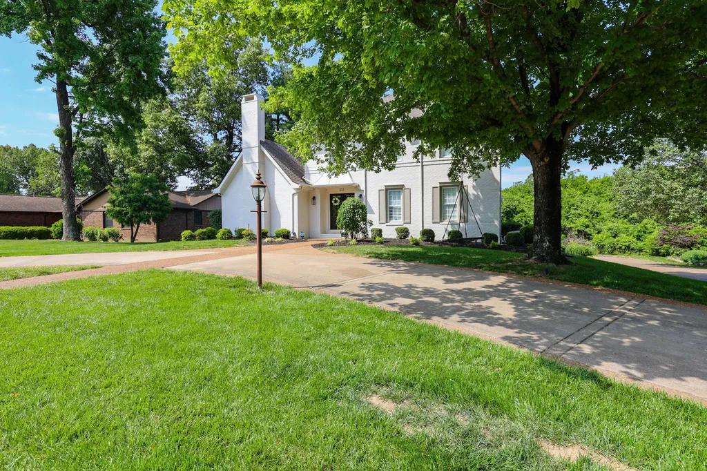 227 Audubon Drive Paducah KY 42001