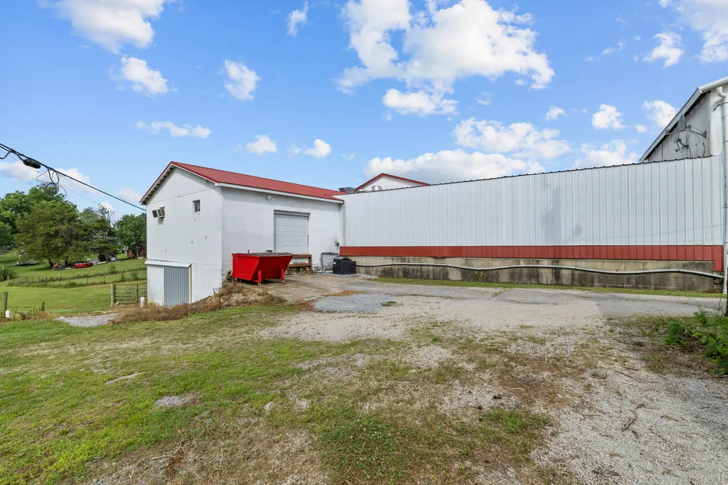 3521 Kentucky 10 Tollesboro KY 41189