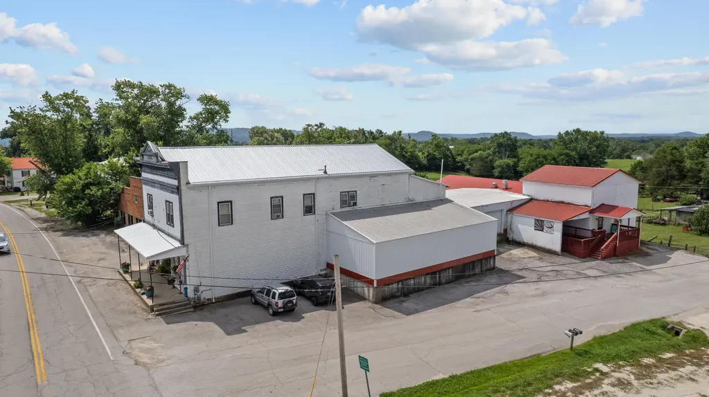 3521 Kentucky 10 Tollesboro KY 41189