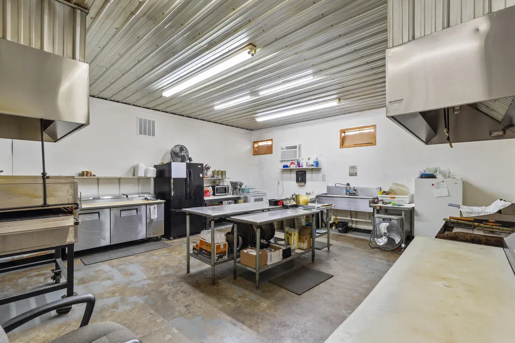 3521 Kentucky 10 Tollesboro KY 41189