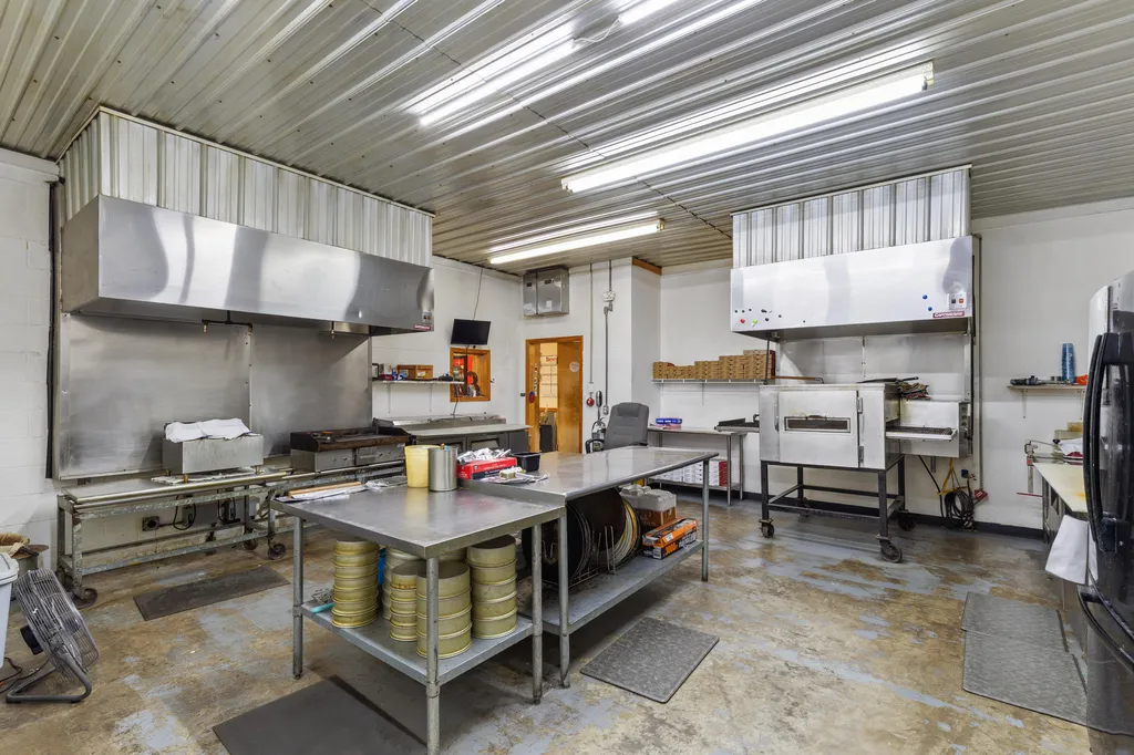 3521 Kentucky 10 Tollesboro KY 41189