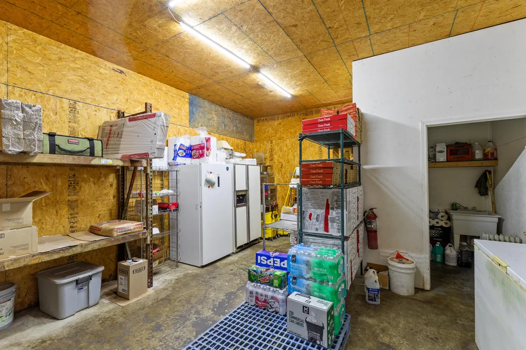 3521 Kentucky 10 Tollesboro KY 41189