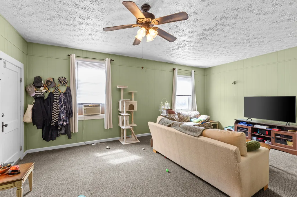 3521 Kentucky 10 Tollesboro KY 41189