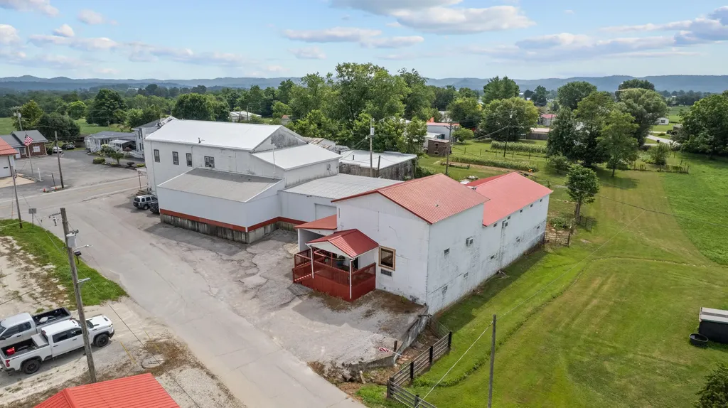 3521 Kentucky 10 Tollesboro KY 41189