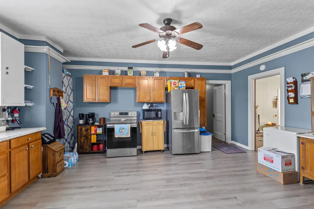 3521 Kentucky 10 Tollesboro KY 41189