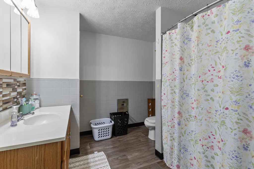 3521 Kentucky 10 Tollesboro KY 41189