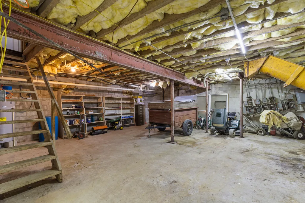3521 Kentucky 10 Tollesboro KY 41189