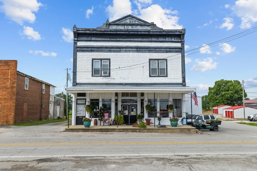 3521 Kentucky 10 Tollesboro KY 41189