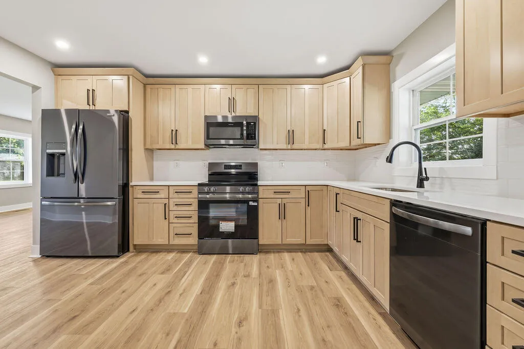 1669 Ryan Avenue Murray KY 42071