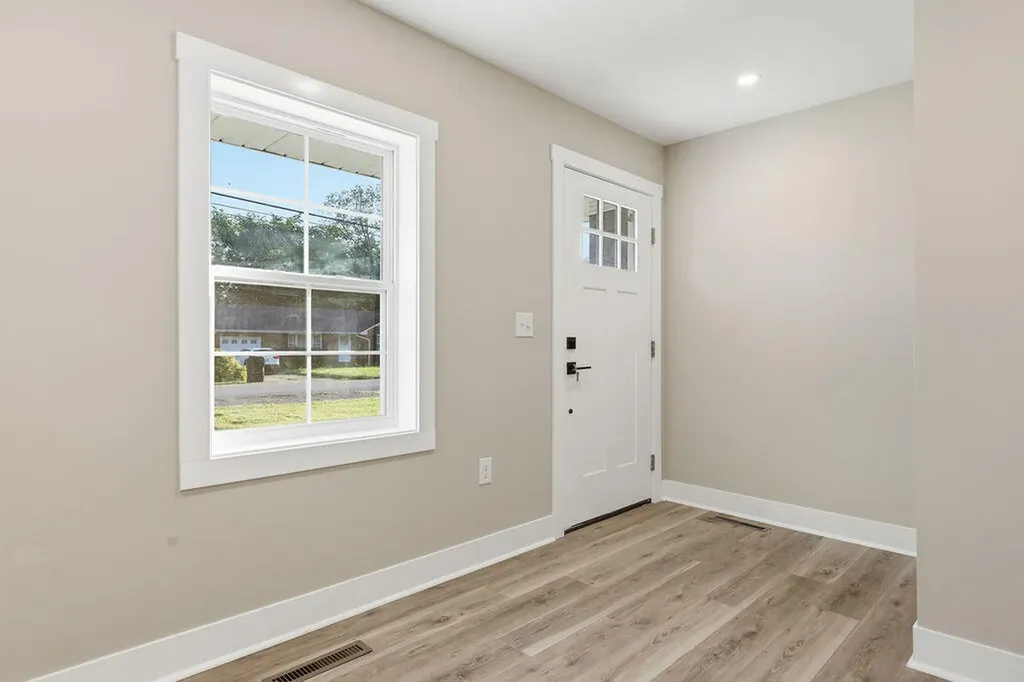 1669 Ryan Avenue Murray KY 42071