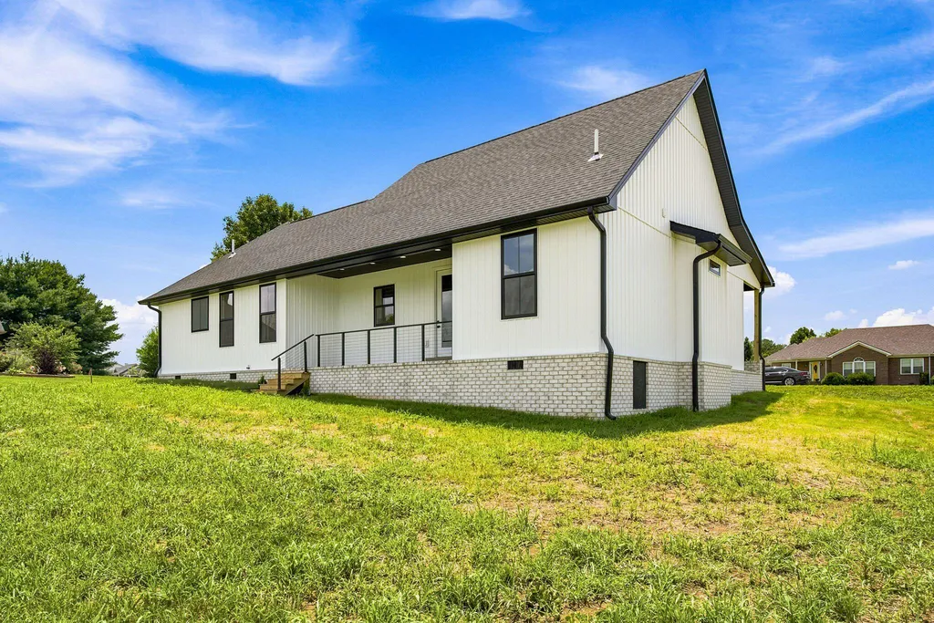 105 Dorton Drive Lancaster KY 40444