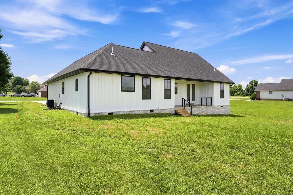 105 Dorton Drive Lancaster KY 40444