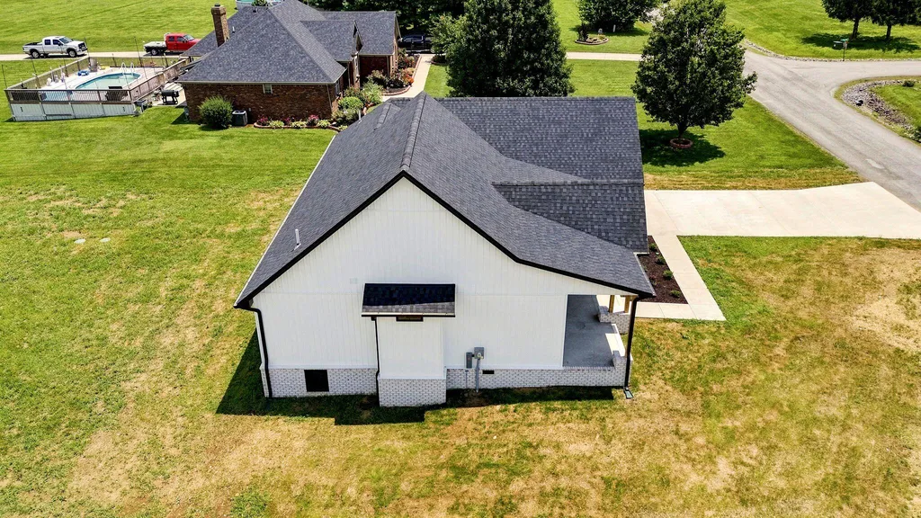 105 Dorton Drive Lancaster KY 40444