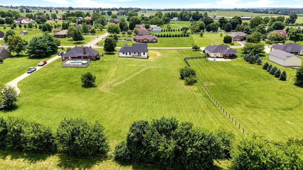 105 Dorton Drive Lancaster KY 40444